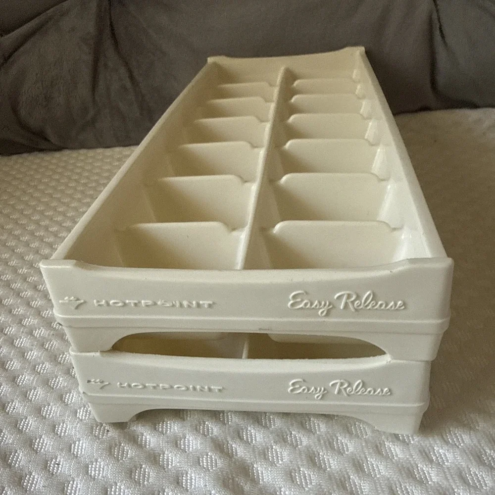 Vintage Set 2 Mid-century Modern Hotpoint Easy Release Ice Cube Trays Pair